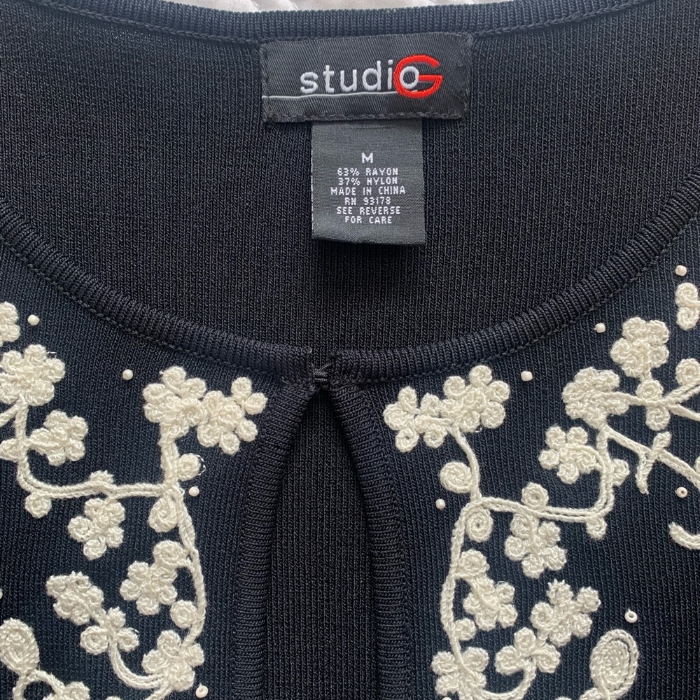 Sweater - Picture 5 of 5